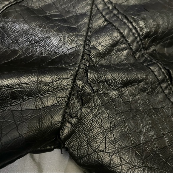 Faux leather moto riding jacket soft fur lining removable hood zip up pockets - Picture 7 of 8